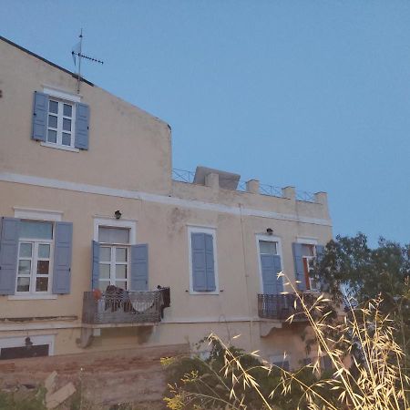 Hermes Penthouse Ermoupoli Buitenkant foto