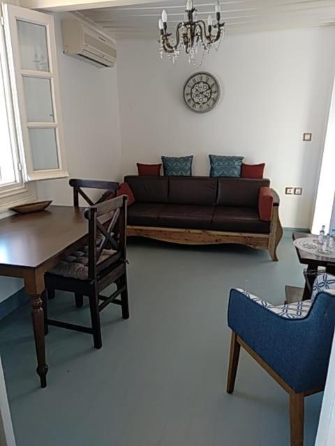 Hermes Penthouse Ermoupoli Buitenkant foto